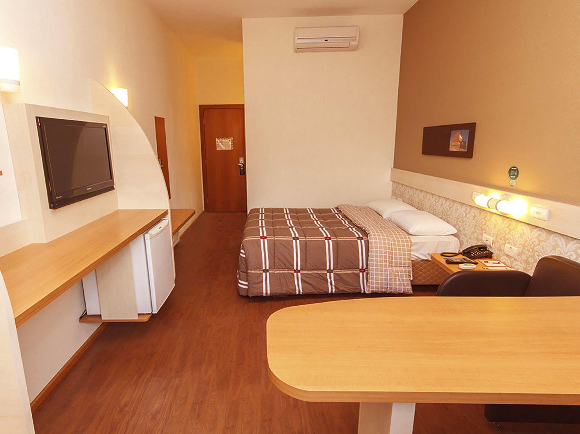 Hotel 10 Uniao Da Vitoria Dış mekan fotoğraf